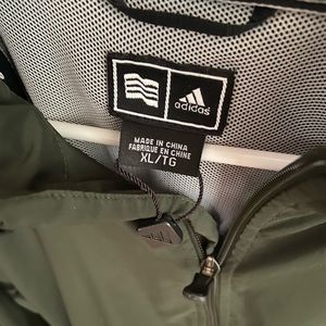 Mens XL adidas windbreaker